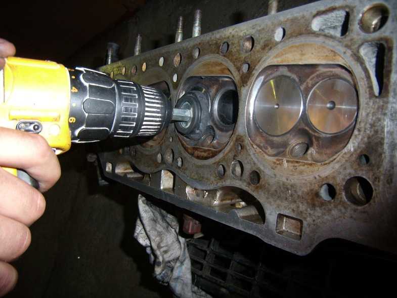 Skoda fabia: ремонт головки блока цилиндров - дефектовка - двигатель - инструкция по эксплуатации автомобиля skoda fabia