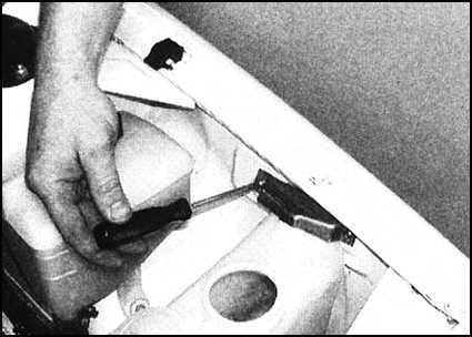Skoda felicia | регулировка направления оптической оси головных фар - общая информация и замена механизма регулятора | шкода фелиция
