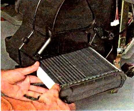 Skoda fabia: снятие и установка радиатора отопителя - кузов - инструкция по эксплуатации автомобиля skoda fabia