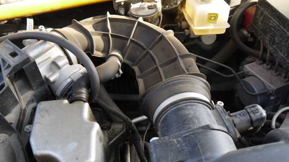Как найти подсос воздуха в двигателе и устранить его