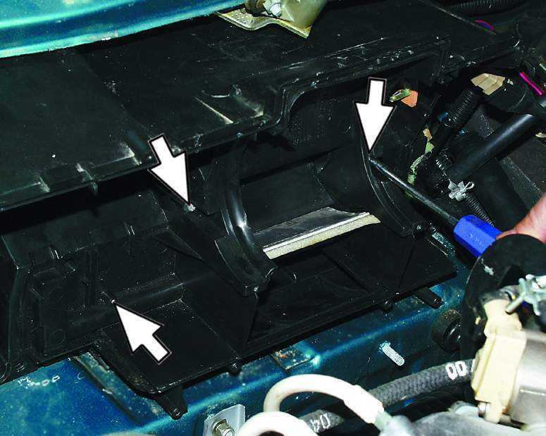 Обслуживание и ремонт skoda fabia 2000-2007: 11.8.9 снятие и установка радиатора отопителя