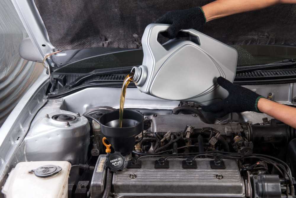 Что будет если залить разное моторное масло в двигатель автомобиля?