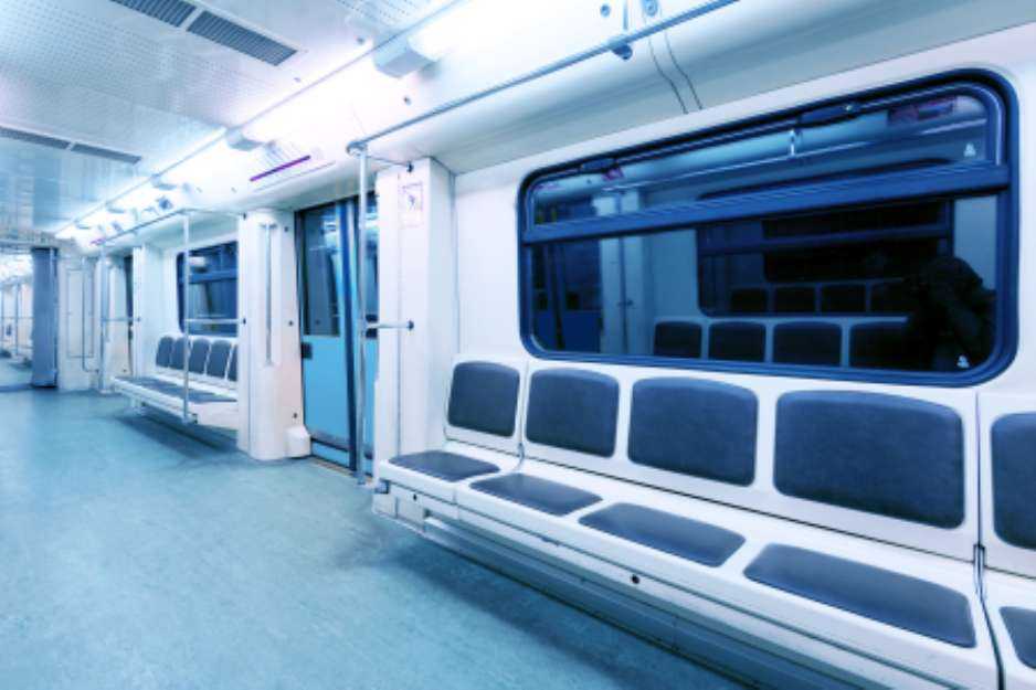 Почему в метро нет женщин-машинистов, откуда дует ветер и из-за чего нет пересадки между зеленой и фиолетовой линиями? отвечает метрополитен