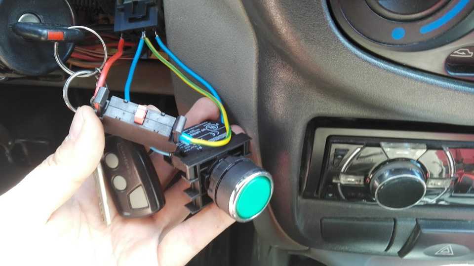 Как завести автомобиль без ключа (отвертка, провода, лампочка)