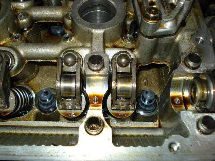 Промывание гидрокомпенсатора: как отмыть и очистить, не снимая с двигателя