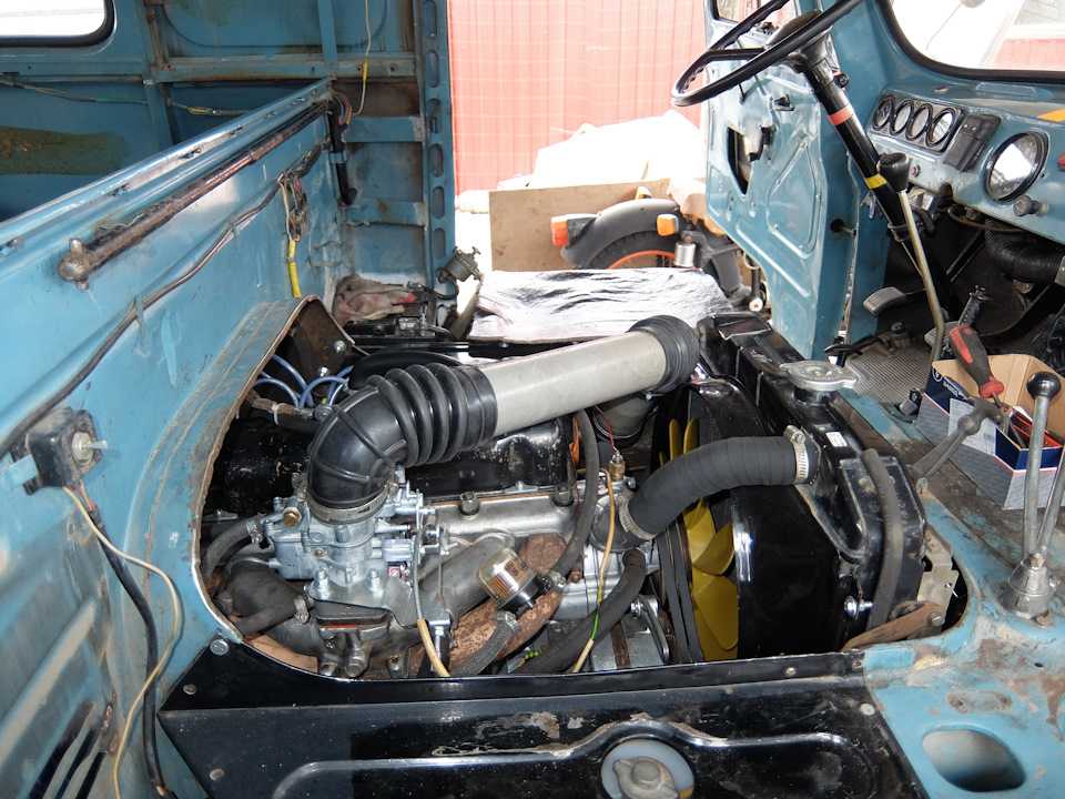 Снятие двигателя уаз буханка видео Итак, чтобы снять двигатель с УАЗ 452, кстати, как выяснилось, коробку снимать не обязательно, пусть себе болтается на